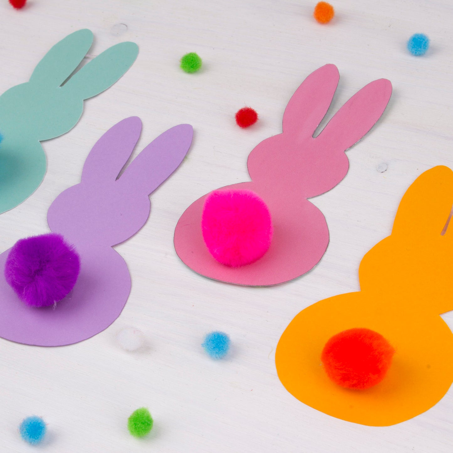 Pompons couleurs diverses 500 u.